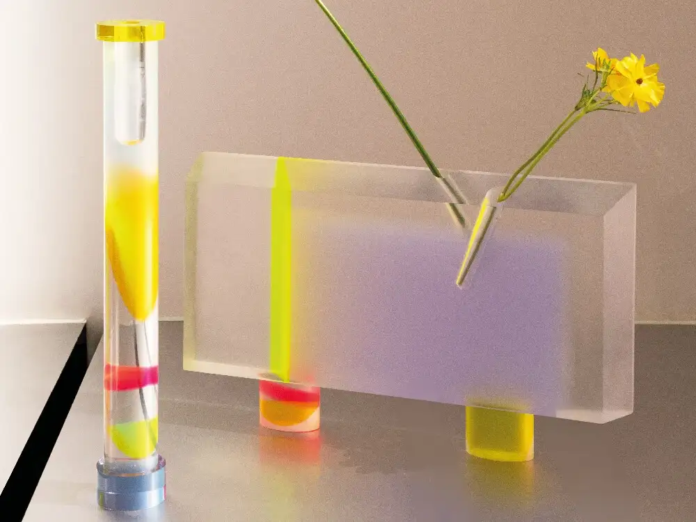 Stem di Draga & Aurel: vasi di design in lucite tra arte, luce e collectible design