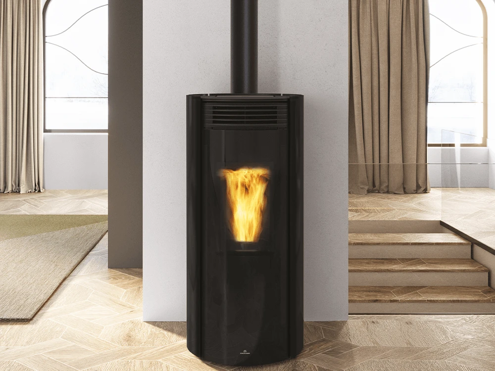 Edilkamin Libra, stufa a pellet con DCS combustione dinamica: più comfort, meno manutenzione