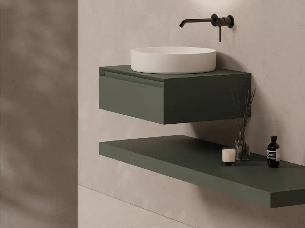 FORM di Alice Ceramica: lavabi e sanitari in ceramica per il bagno contemporaneo tra design essenziale, tecnologia rimless e Aliglaze+