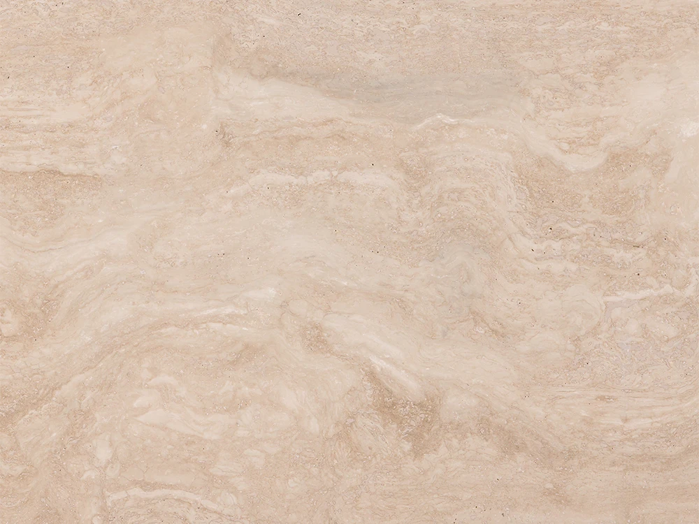 Travertino Classico è la pietra naturale che racconta storia, eleganza e autenticità firmata Marmo Arredo